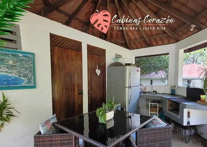 Cabinas Corazon Tamarindo